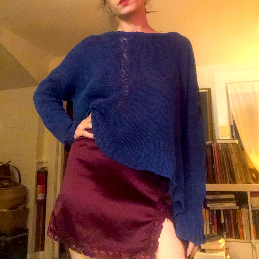 Dark blue loose sweater. No label. S/M